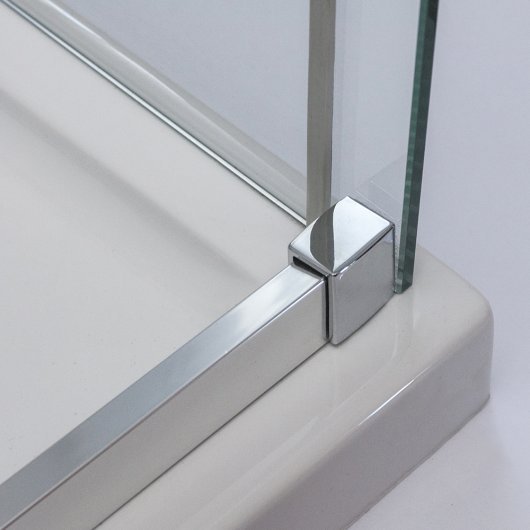 Threshold bar and magnetic strip on OBZB wall